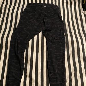 Lululemon black camp ankle length pants